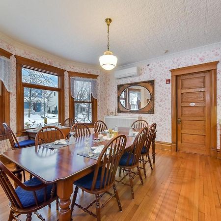 Harrison House Bed & Breakfast Naperville Exteriör bild