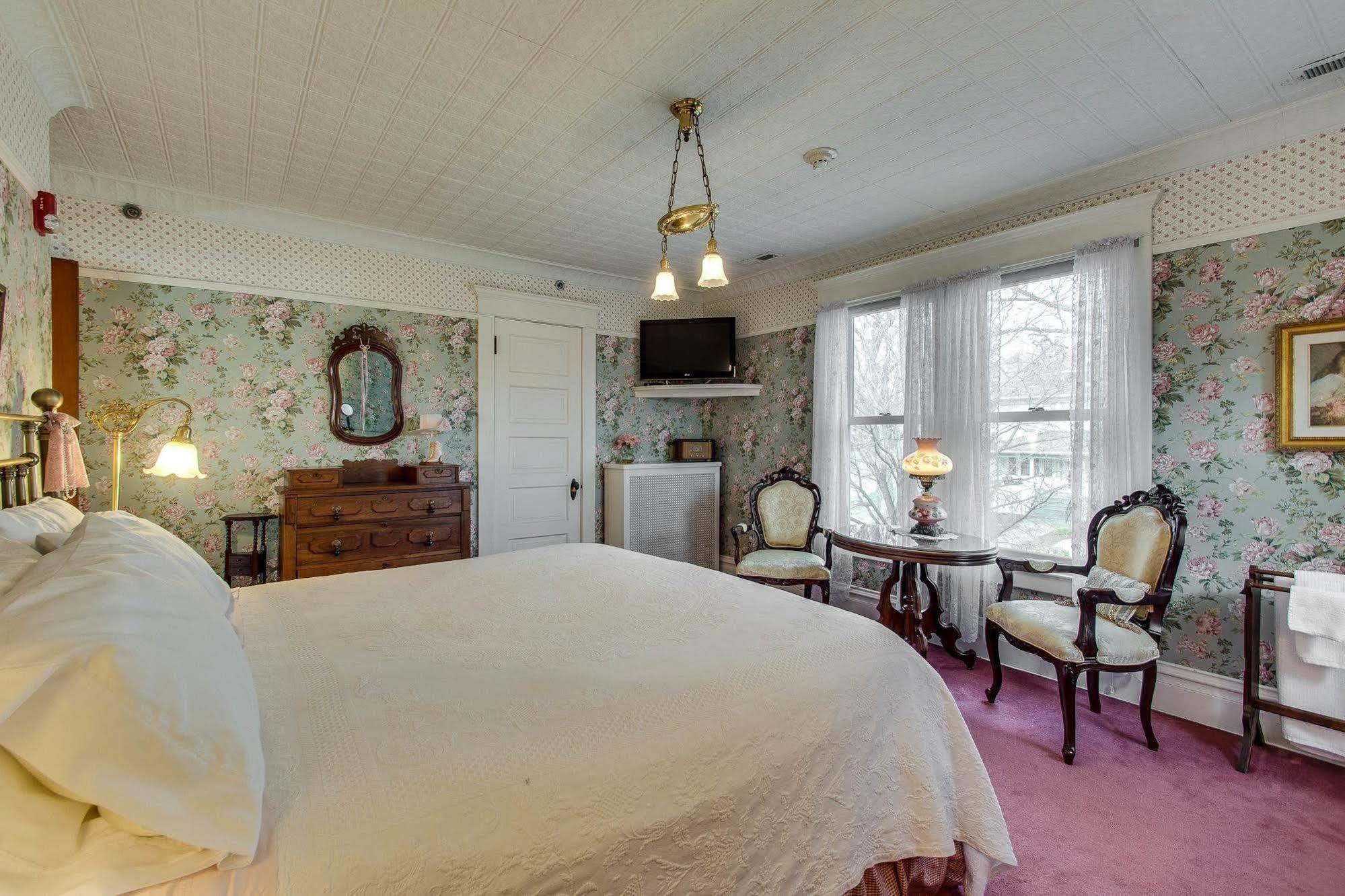 Harrison House Bed & Breakfast Naperville Exteriör bild