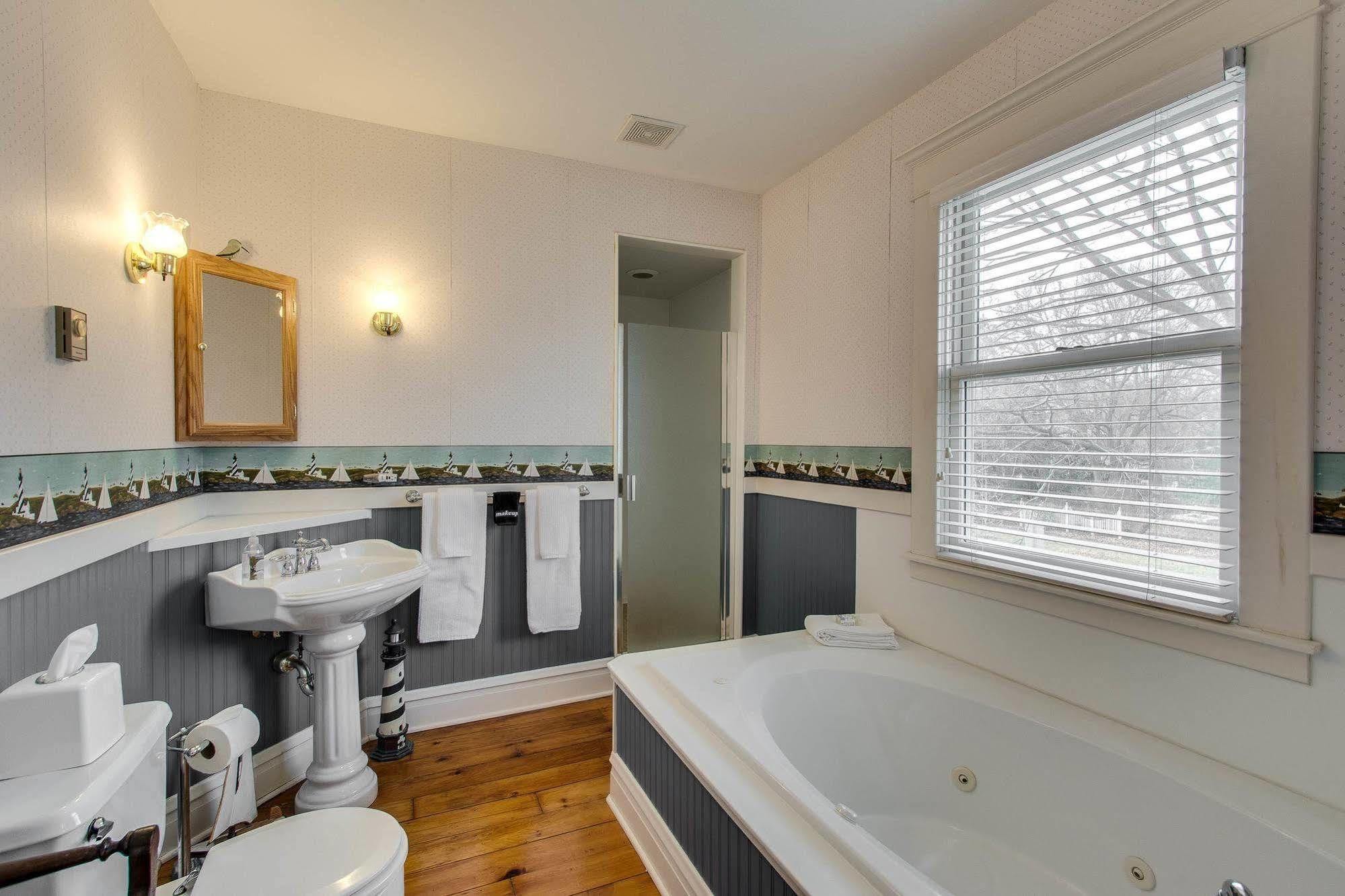 Harrison House Bed & Breakfast Naperville Exteriör bild