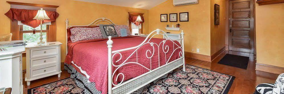 Harrison House Bed & Breakfast Naperville Exteriör bild