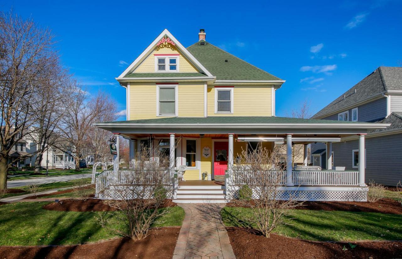 Harrison House Bed & Breakfast Naperville Exteriör bild